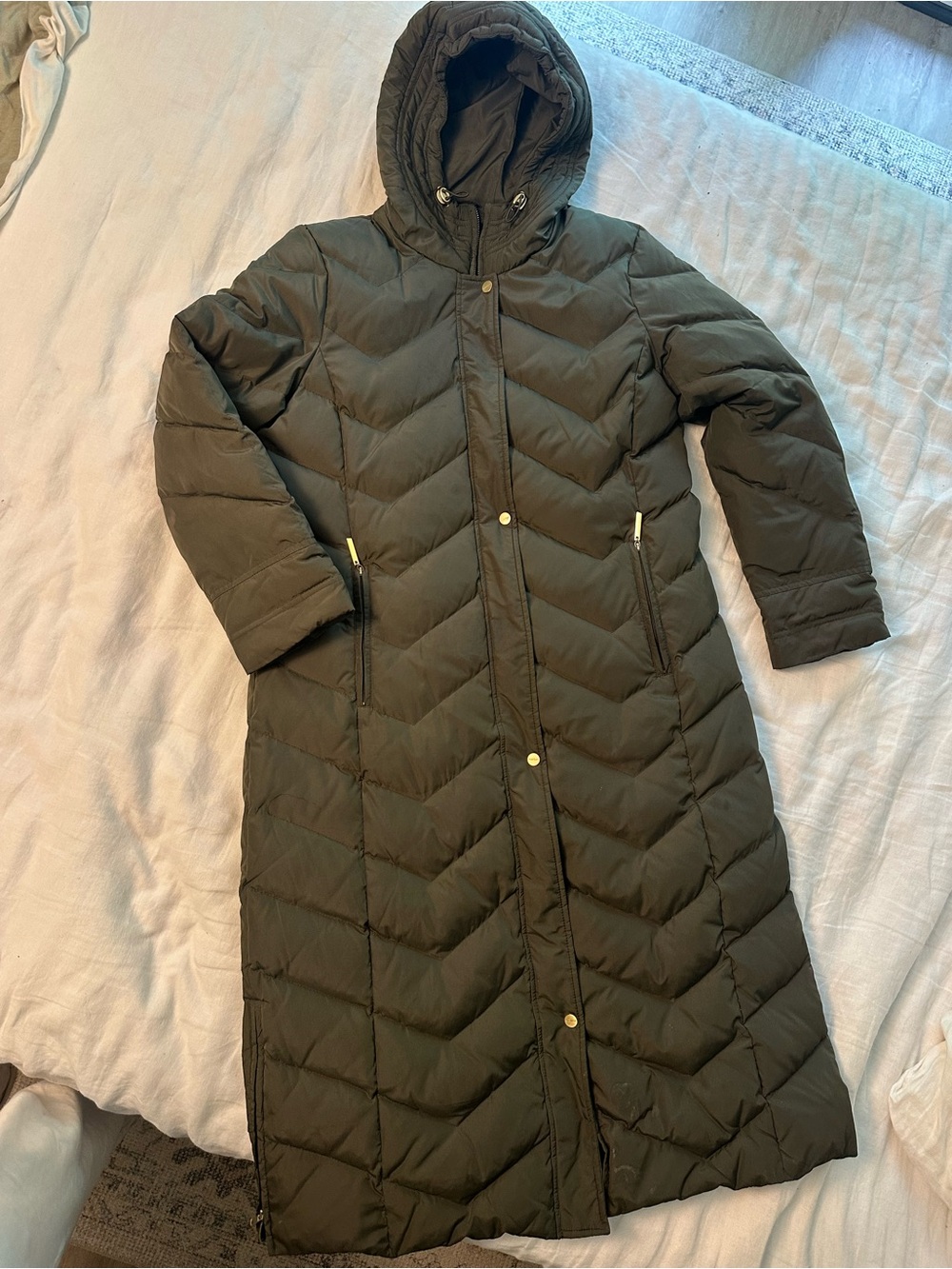 Ellen Tracy Long Hooded Puffer Coat in Olive Green